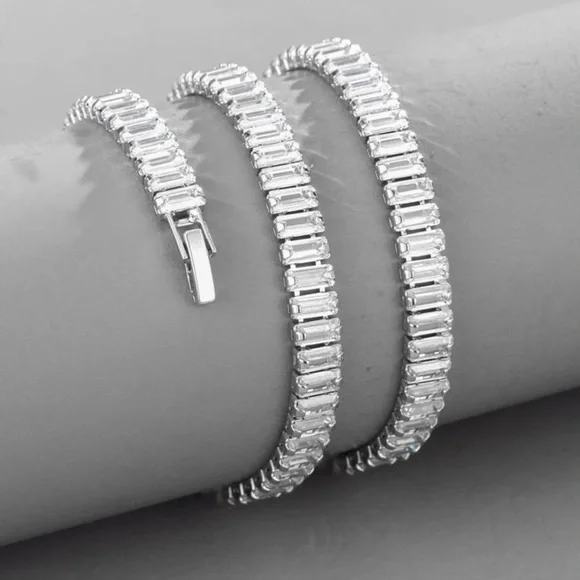 Unisex Zircon Fashionable Necklace - Picture 2 of 4